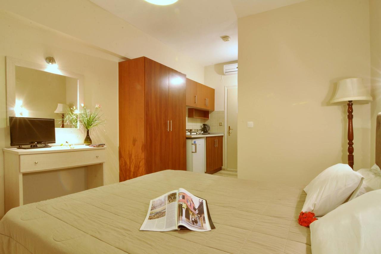 Veroniki & Apartament Moraitika
